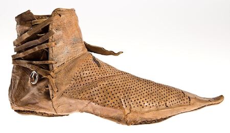 Schoen uit de 14e eeuw
