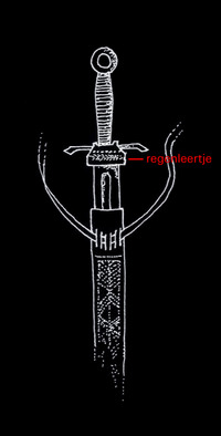 Zwaard met regenleertje onderaan handvat, over pareerstang. Het zwaard steekt gedeeltelijk in een (leren) zwaardschede. Tekening: O. Goubitz, 2005.